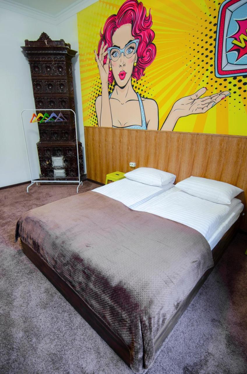 Pop Art Hostel Lviv Ngoại thất bức ảnh