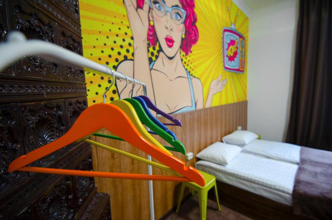 Pop Art Hostel Lviv Ngoại thất bức ảnh