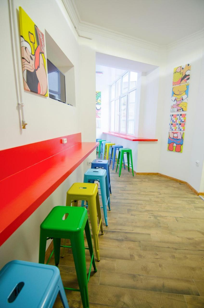 Pop Art Hostel Lviv Ngoại thất bức ảnh